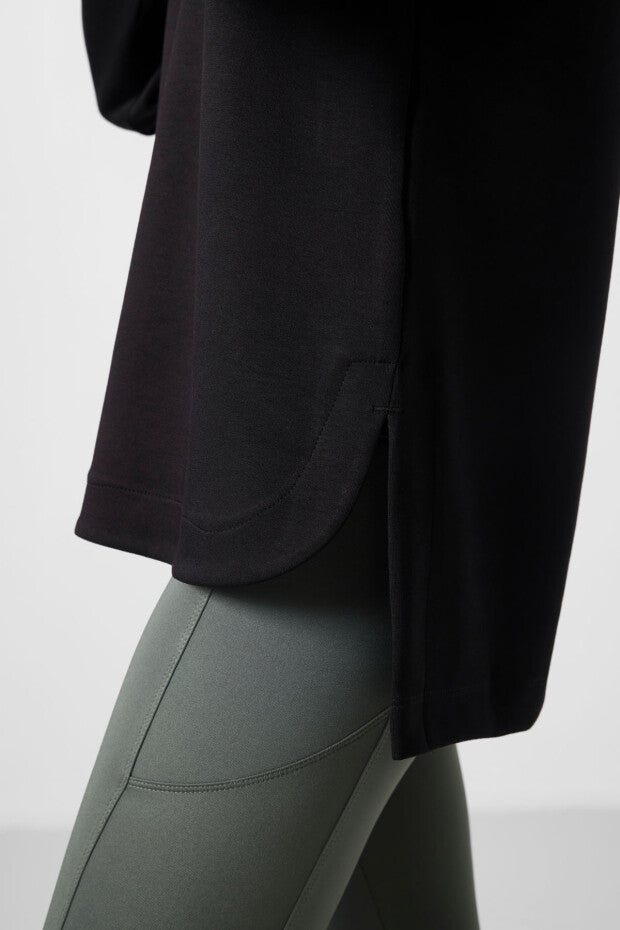 Black Soft Textured O-Neck Sweatshirt