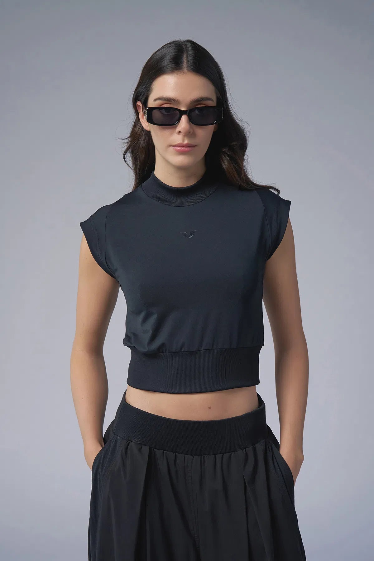 Black Basic Crop Top