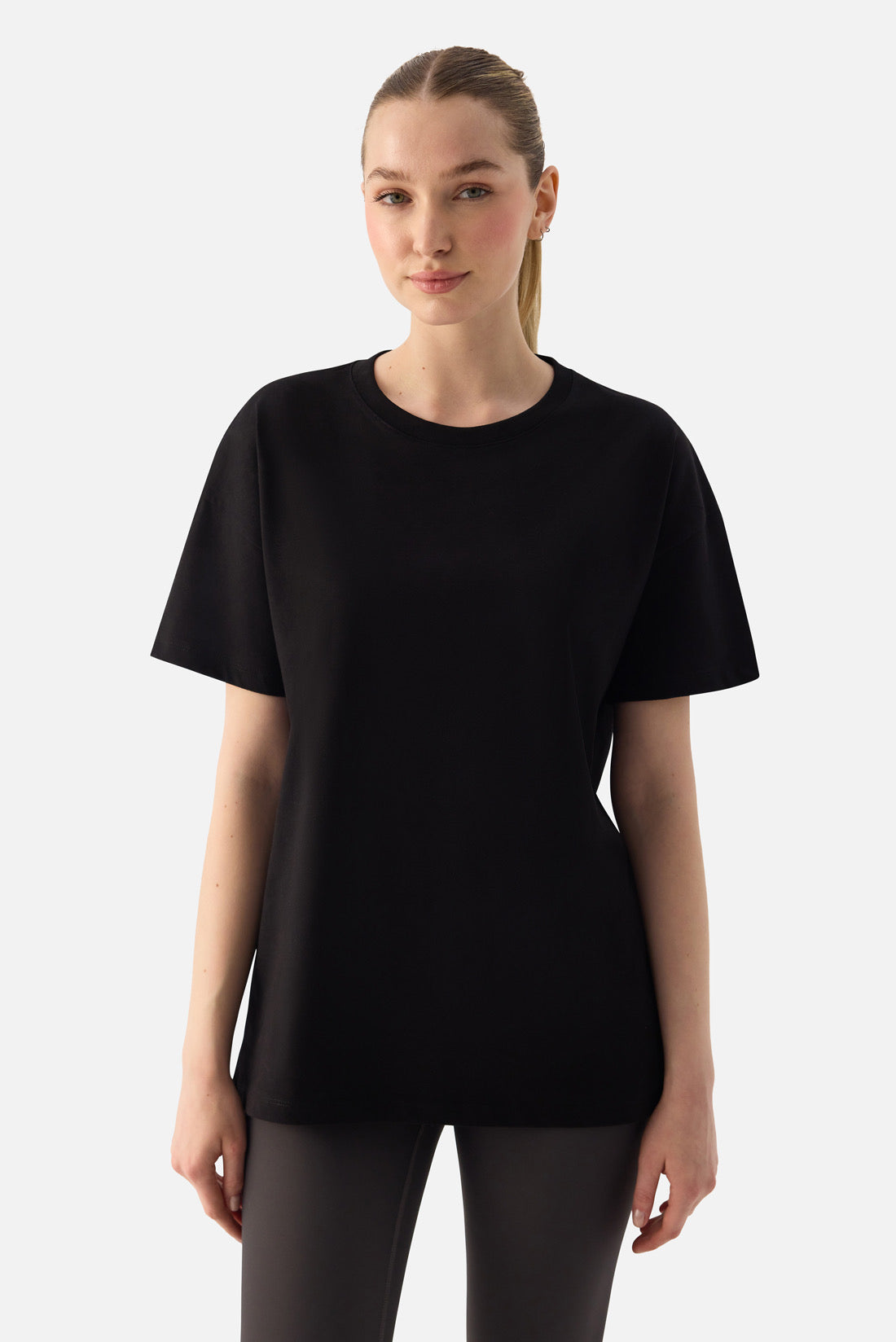 ELORA - RELAXED FIT OVERSIZED T-SHIRT BLACK