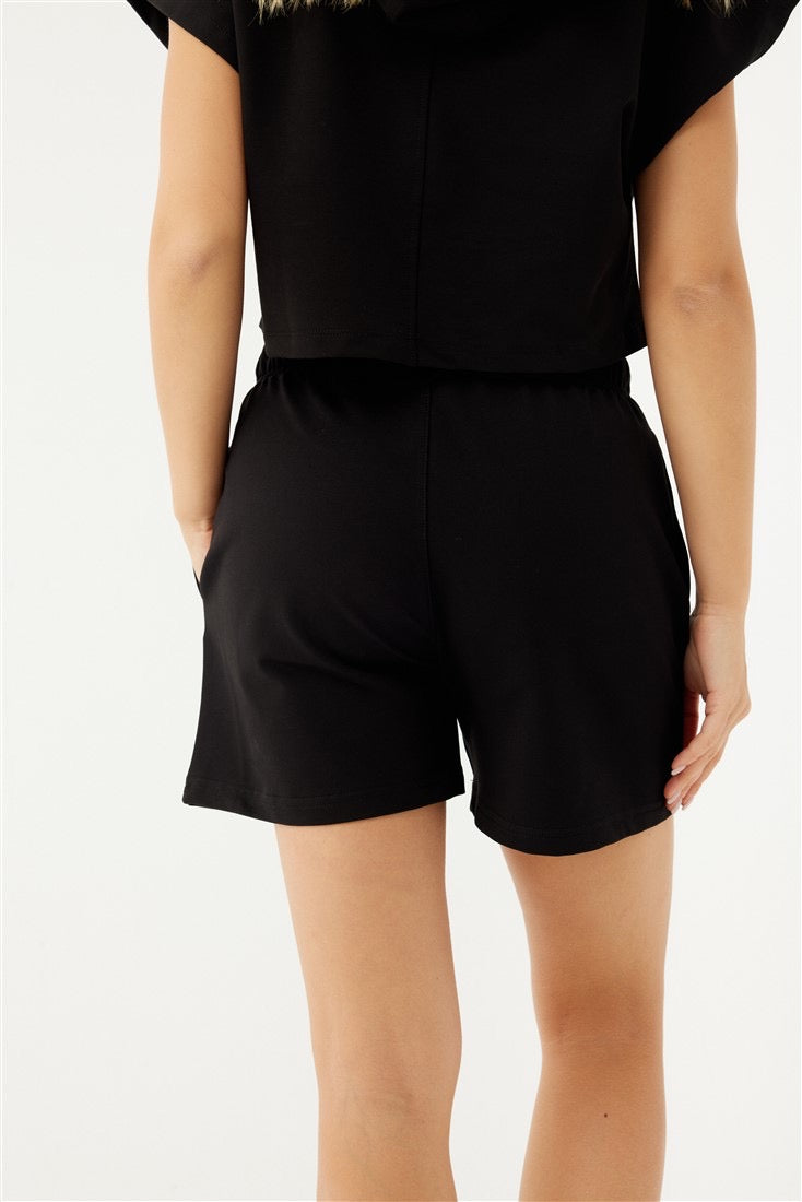 ALICE BLACK SLEEVELES CROP HOODIE/SHORT SET