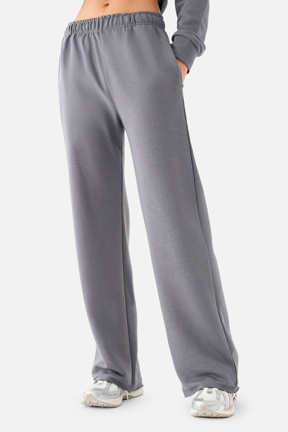 AMELIA FLARE SWEATPANTS D.GREY