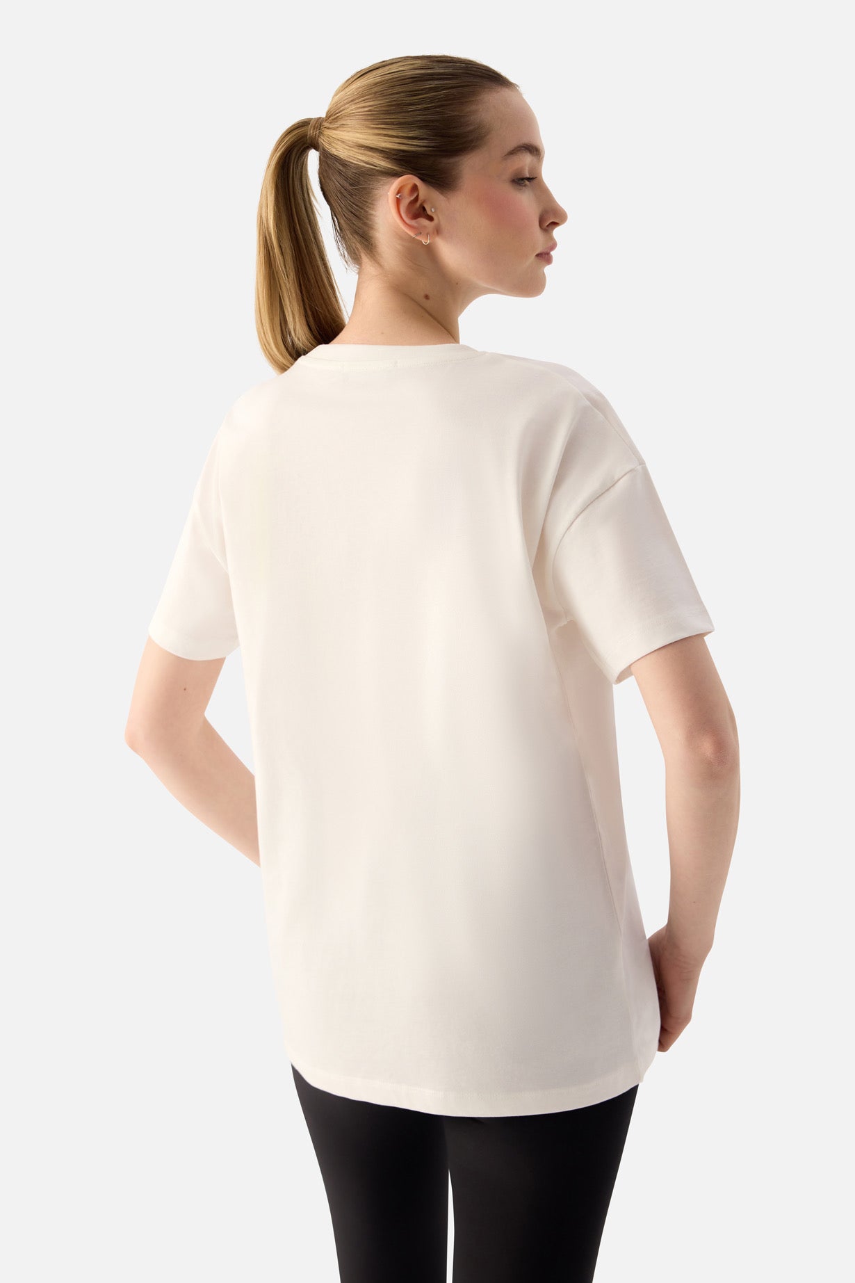 ELORA - RELAXED FIT OVERSIZED T-SHIRT CREAM