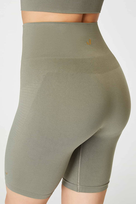 Vella Biker shorts in Green