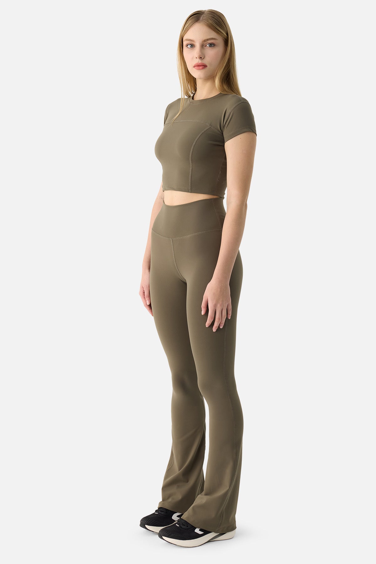 LIORA SOFT FLARE PANTS KHAKI