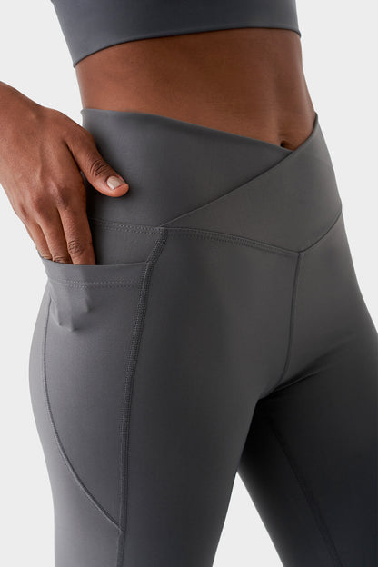 Adele V Belt Sports Leggings. Grey