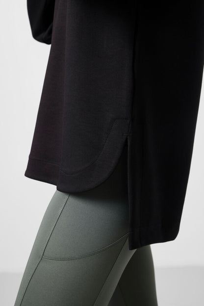 Black Soft Textured O-Neck Sweatshirt