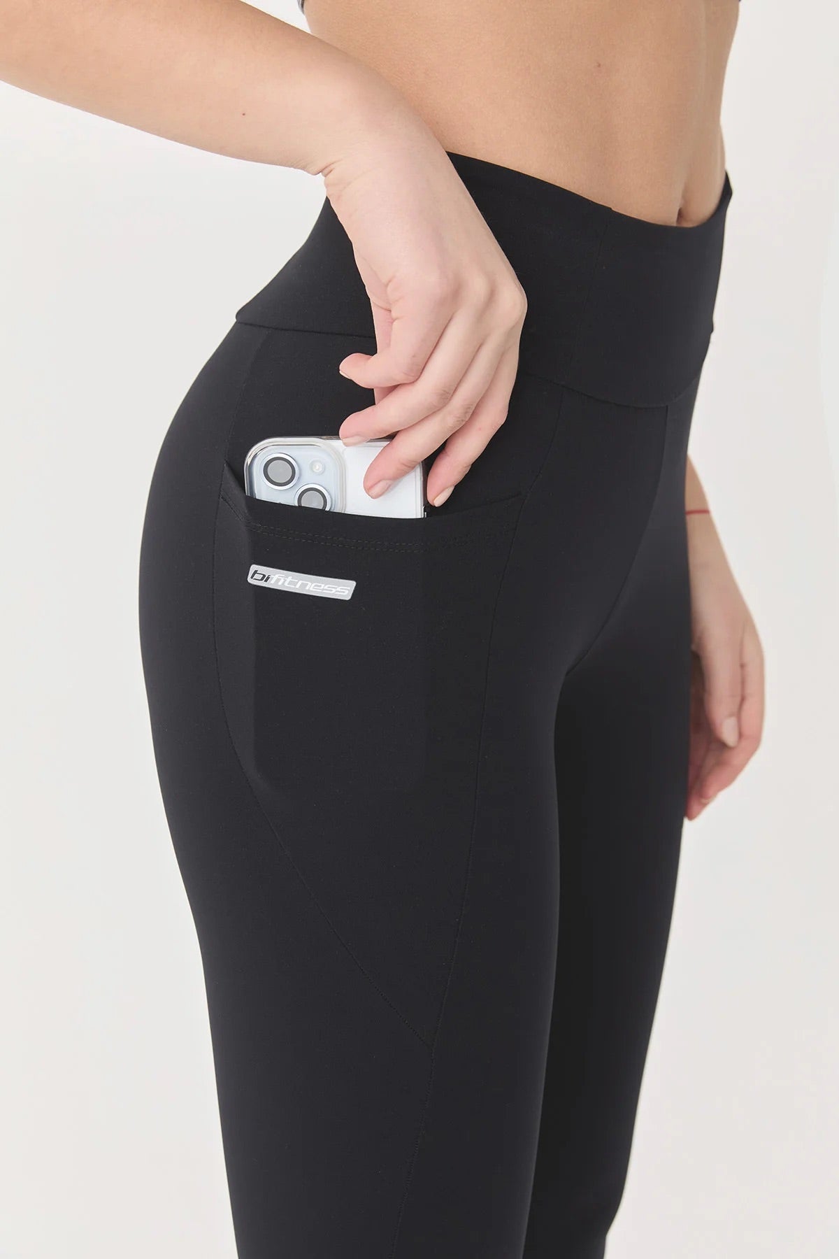 High Waist Side Pocket Leggings in Black