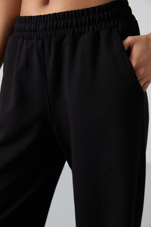 Regular Leg Black Women's Tracksuit Bottom