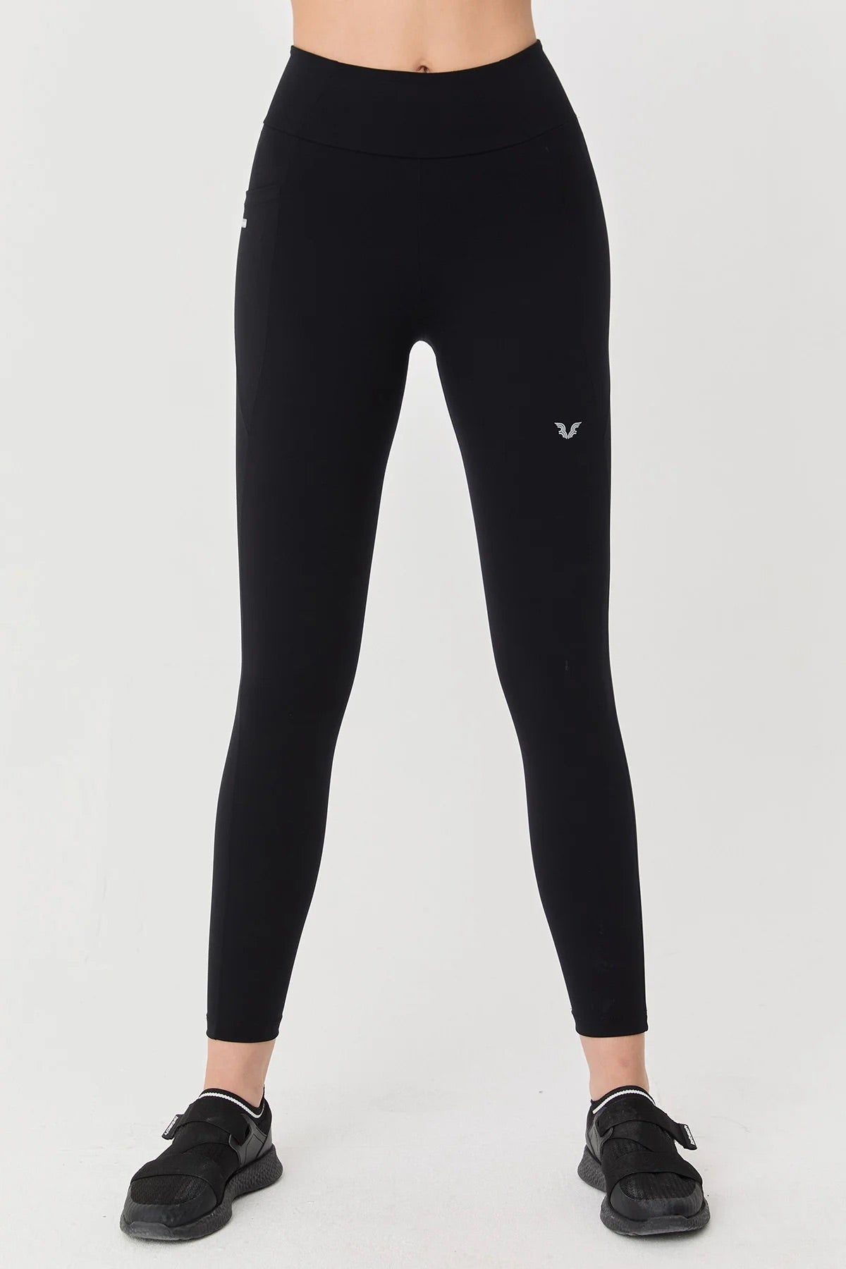 High Waist Side Pocket Leggings in Black