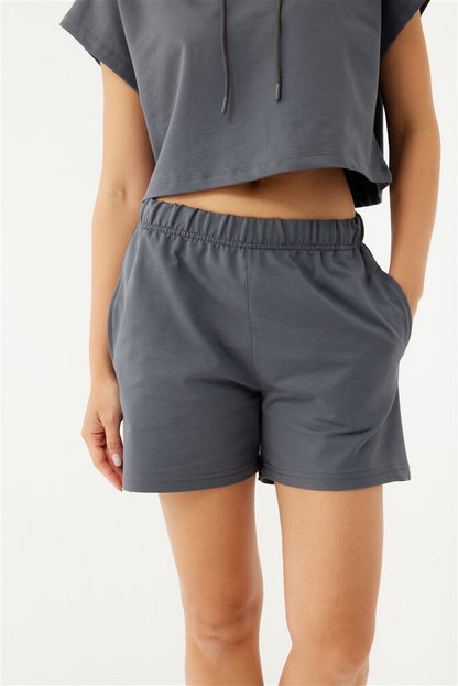 ALICE D.GREY SLEEVELES CROP HOODIE/ SHORT SET