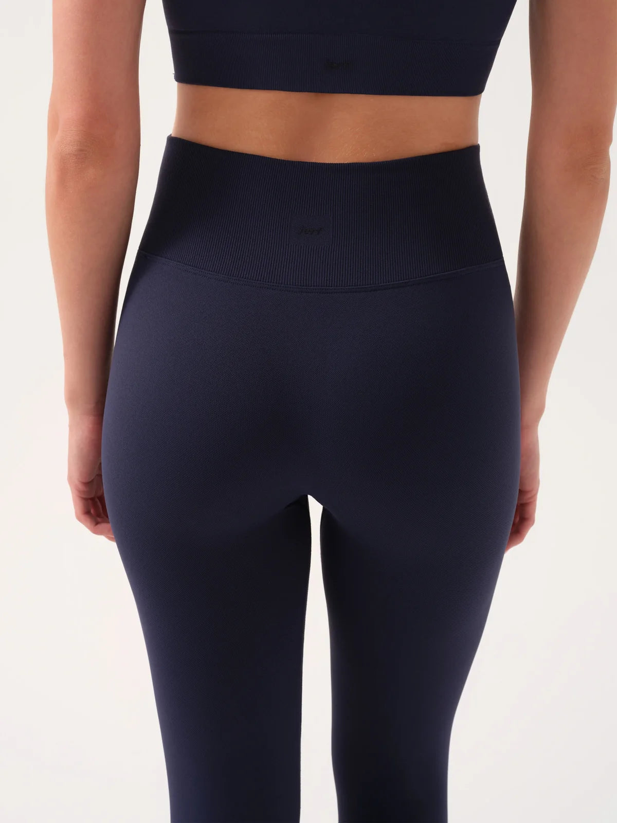 Motion Cross Waist Leggings / Navy