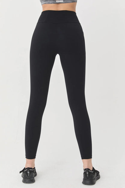 High Waist Side Pocket Leggings in Black