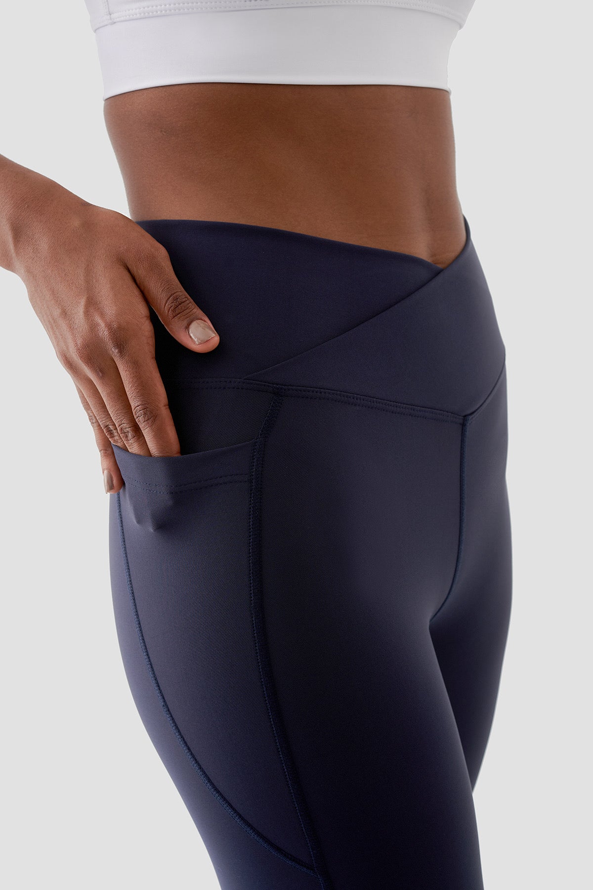 Adele V Belt Sports Leggings. Navy