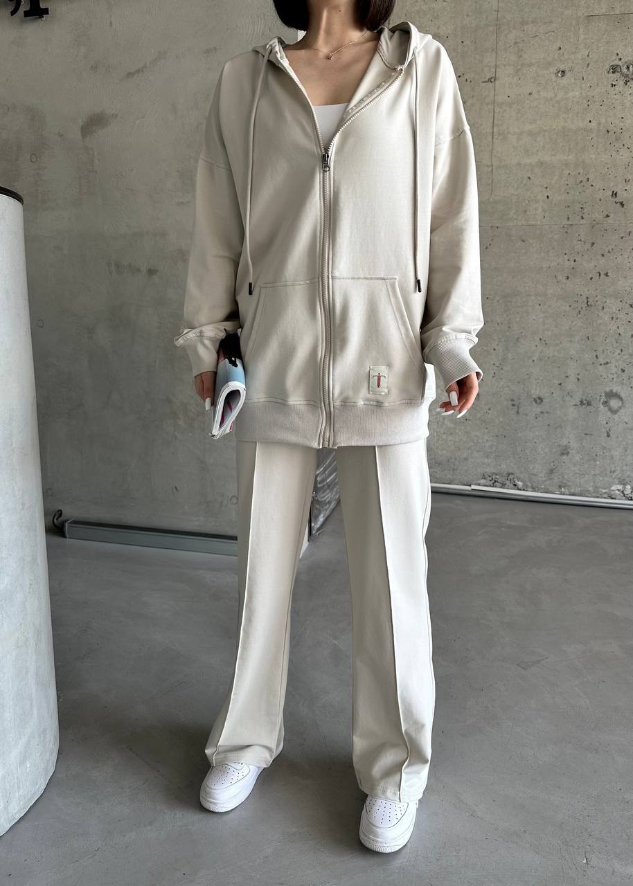 Long Jacket Beige Tracksuit