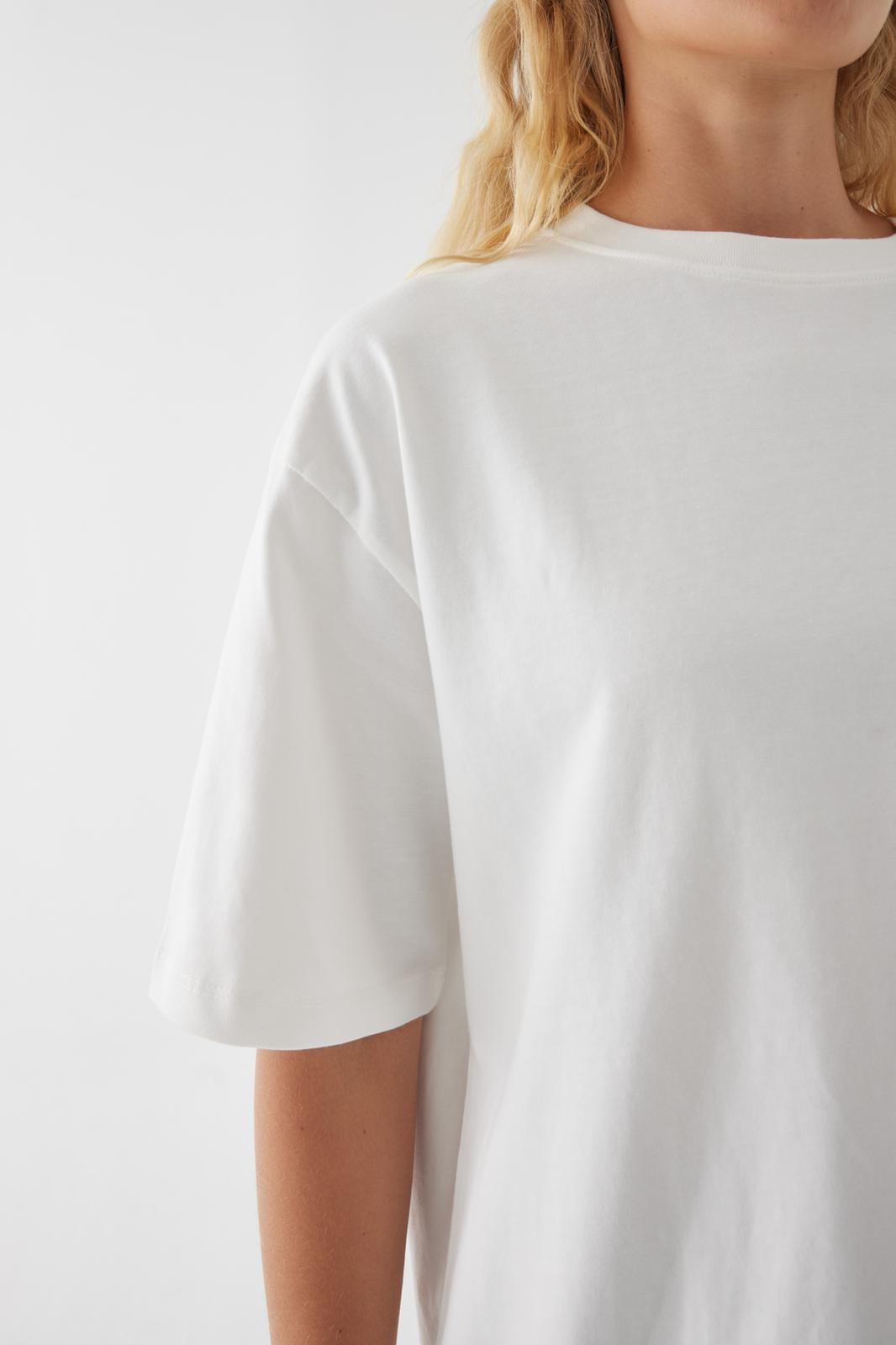 Serenity White/Cream Oversize T-Shirt